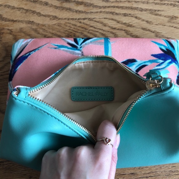 Summer Clutch - Picture 4 of 4